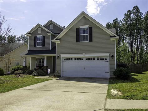 It contains 3 bedrooms and 2 bathrooms. . Zillow lexington sc